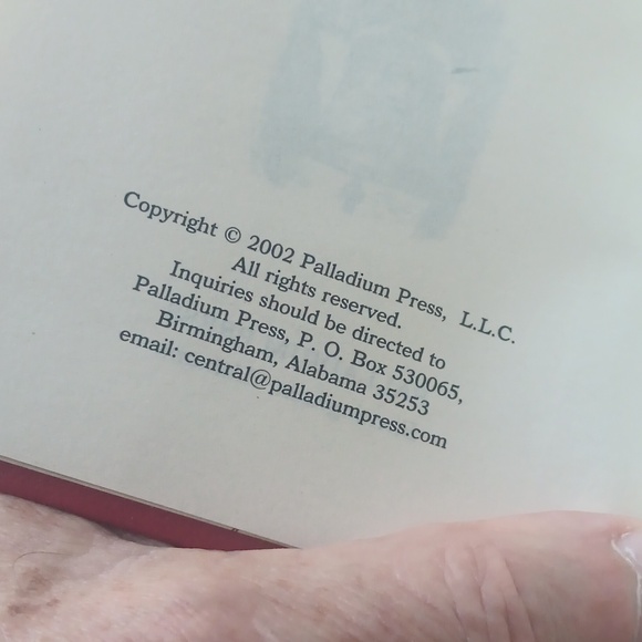 2 Vtg Leather Bound Gold Edged Pages Books - Picture 8 of 8